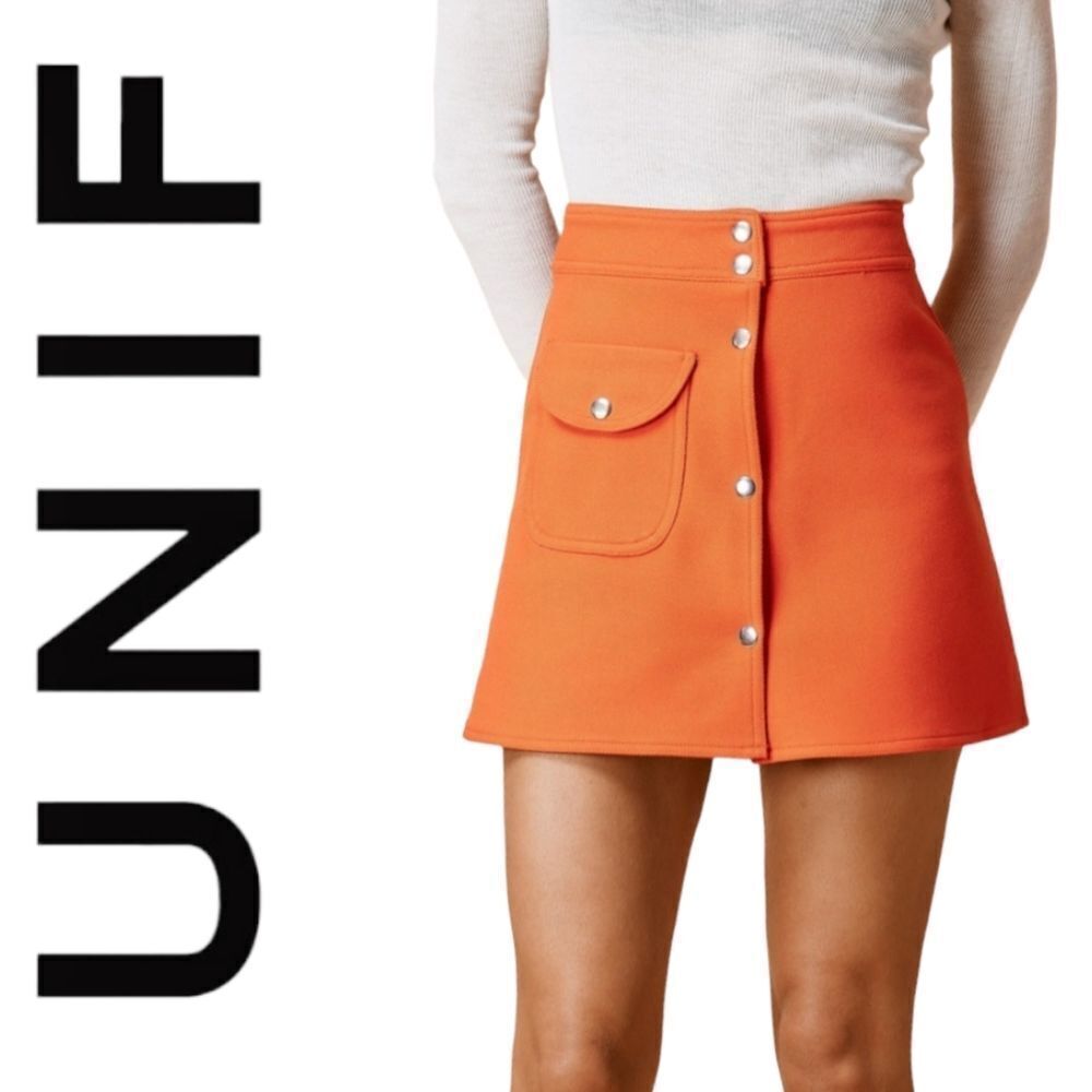 UNIF | HIGH RISE ORANGE RED BUTTON FRONT VALEN MINI SKIRT FAUX WOOL SMALL - Picture 2 of 16